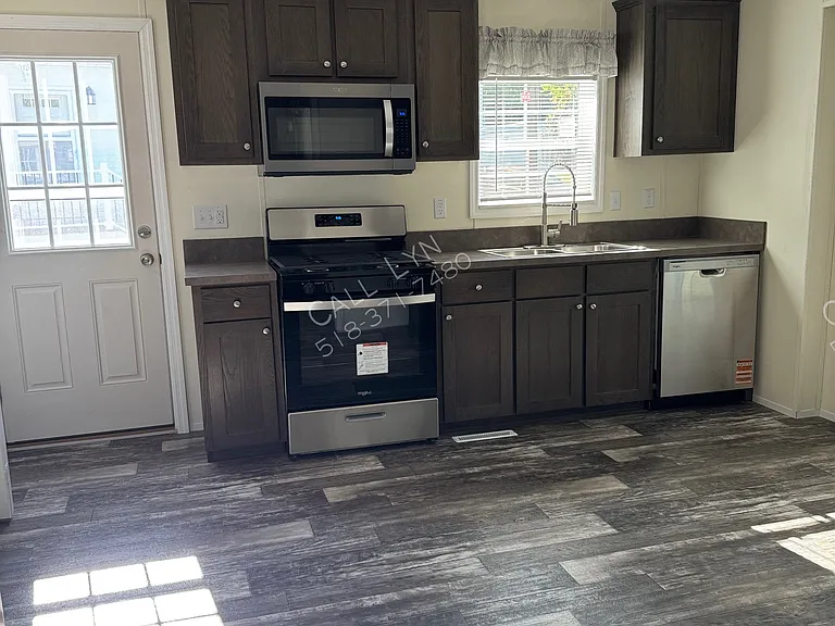 99 Terry Ln — Photo 1