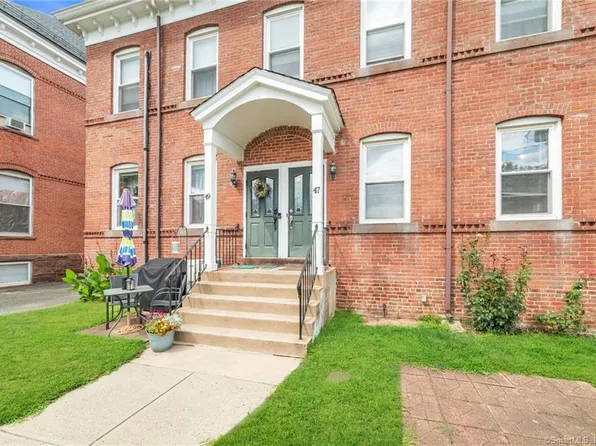 47 Grove Street #47, Windsor Locks, CT 06096
