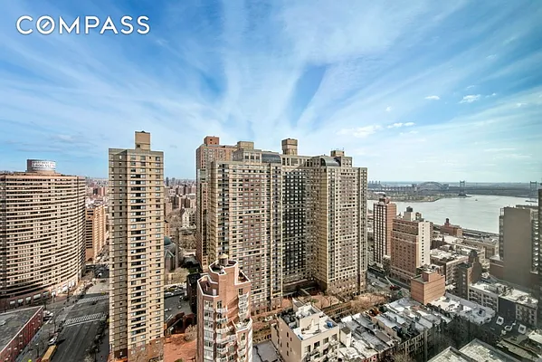 Rented by Compass | media 26