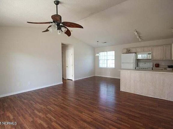 4th image of 3200 Westgate Dr
