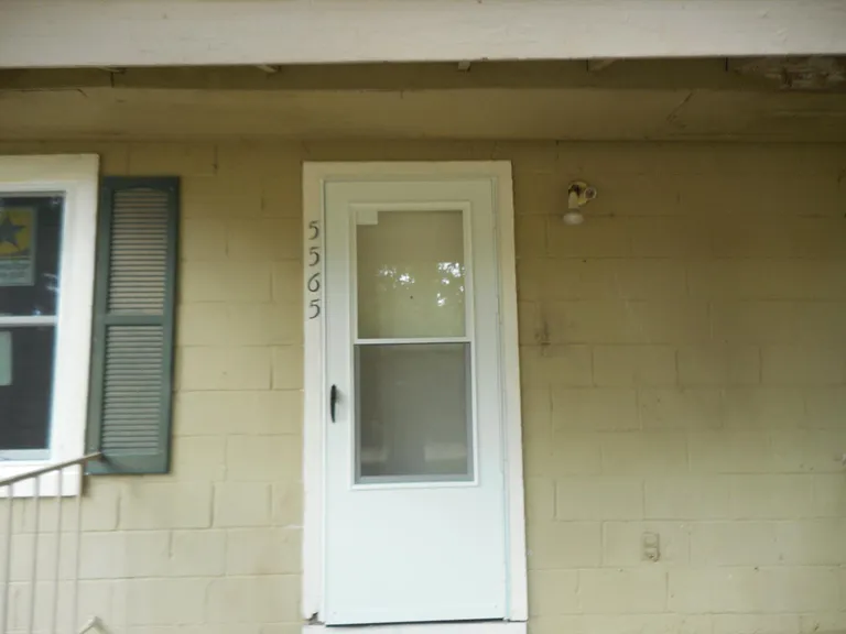 5565 Thistledown Dr — Photo 12