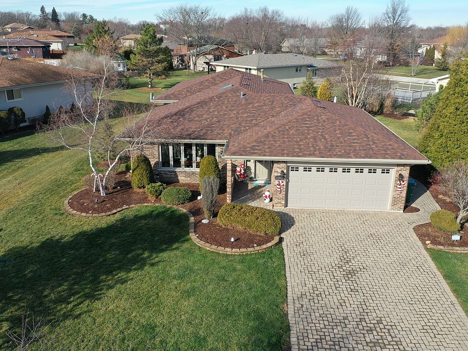 1st image of 11916 S Pinecreek Dr