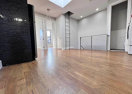 3rd image of 312 Van Buren St #2F