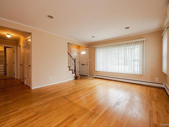 5th image of 1674 Kroll Road