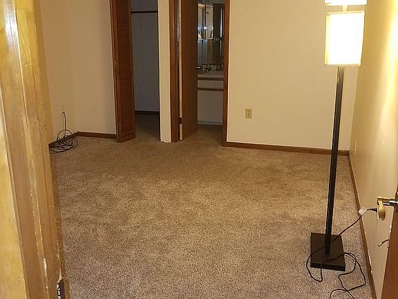 4th image of 3004 Beal St