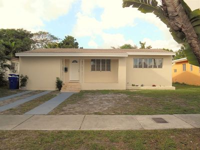 6471 Tamiami Canal Rd, Miami, FL, 33126
