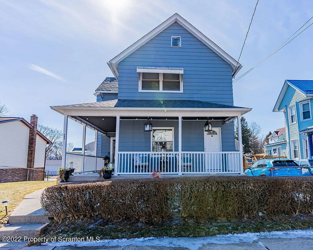 223 Greenbush St photo 1