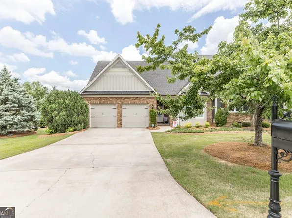 402 Leamington Ln, Macon, GA 31220