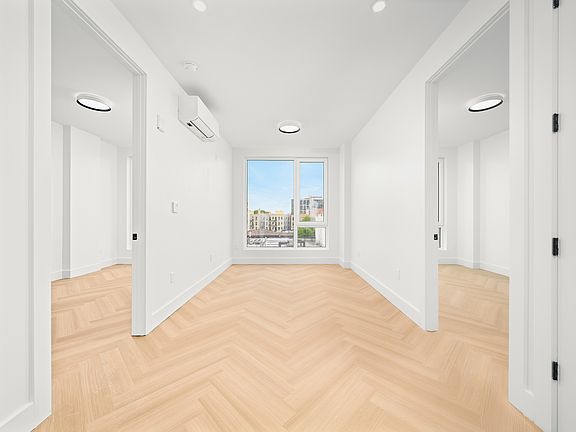 5th image of 34-16 38th St #3602