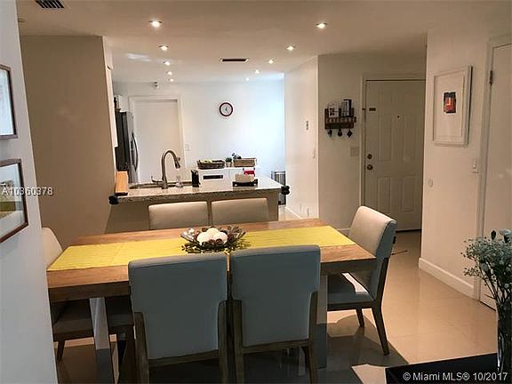3rd image of 1460 Sorrento Dr
