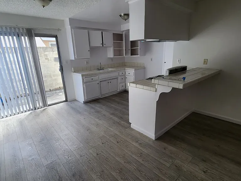 6034 Fry St — Photo 10