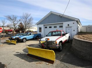 78 Bacon St, Pawtucket, RI 02860