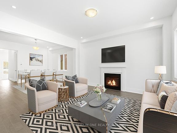 5th image of 8 Raspberry Ridge Ave