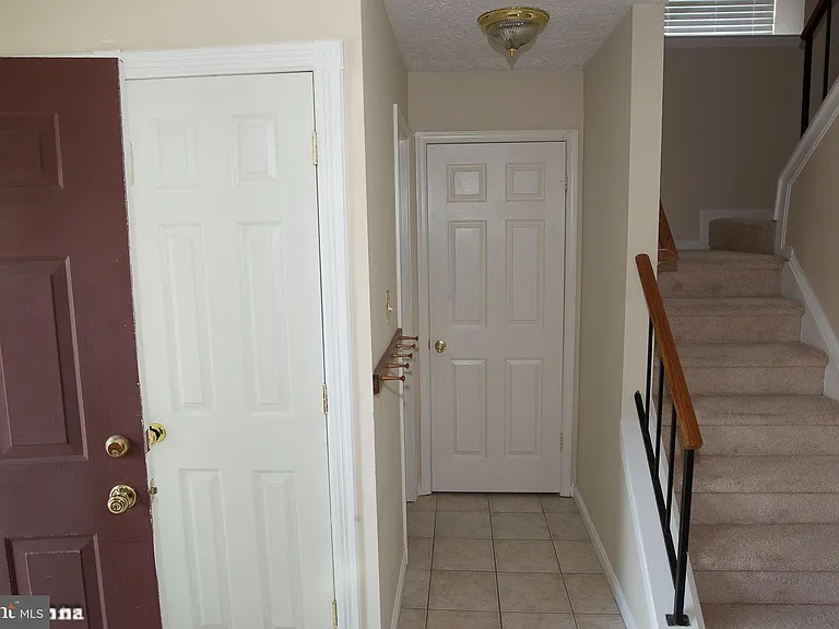 6128 Hoskins Hollow Cir #B — Photo 10