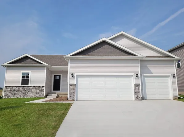 817 2nd St NE, Altoona, IA 50009