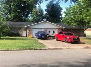 1913 Westwood Ave, Springdale, AR 72762
