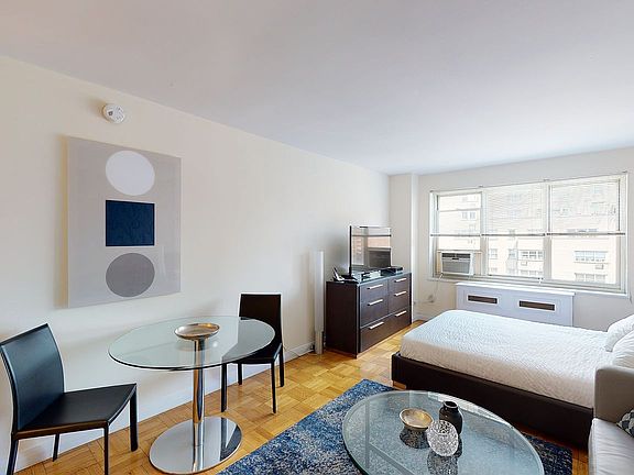 5th image of 30 Park Ave APT 14K