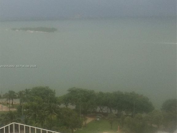 5th image of 1750 N Bayshore Dr #1707