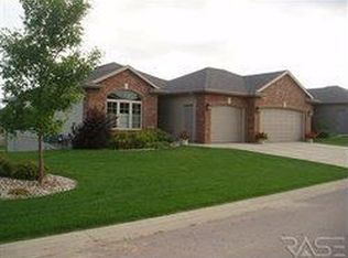 2701 E Worcester Pl, Sioux Falls, SD 57108