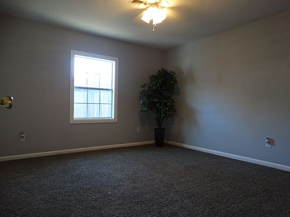 5th image of 2103 Colby Dr