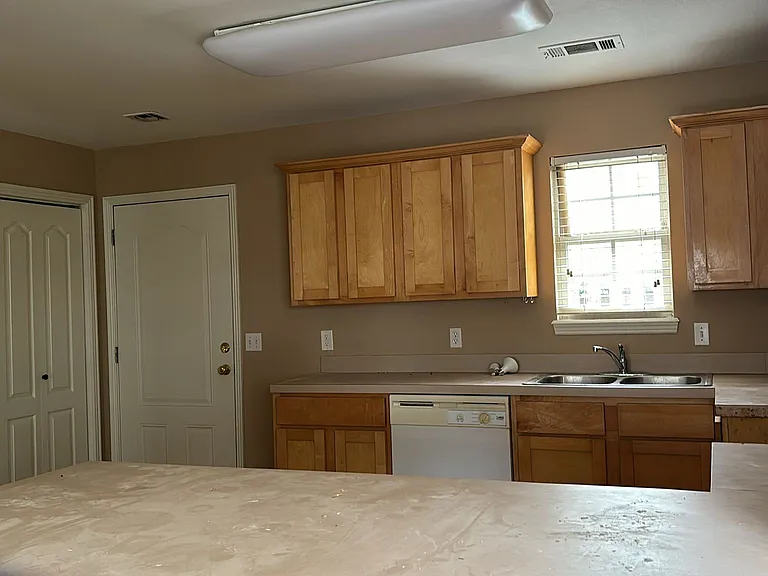 1434 W Netherland Way #1 — Photo 10