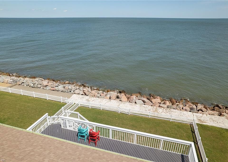 1st image of 106 Lighthouse Dr