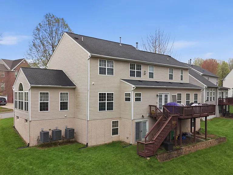 3003 Black Thorn Ct — Photo 8