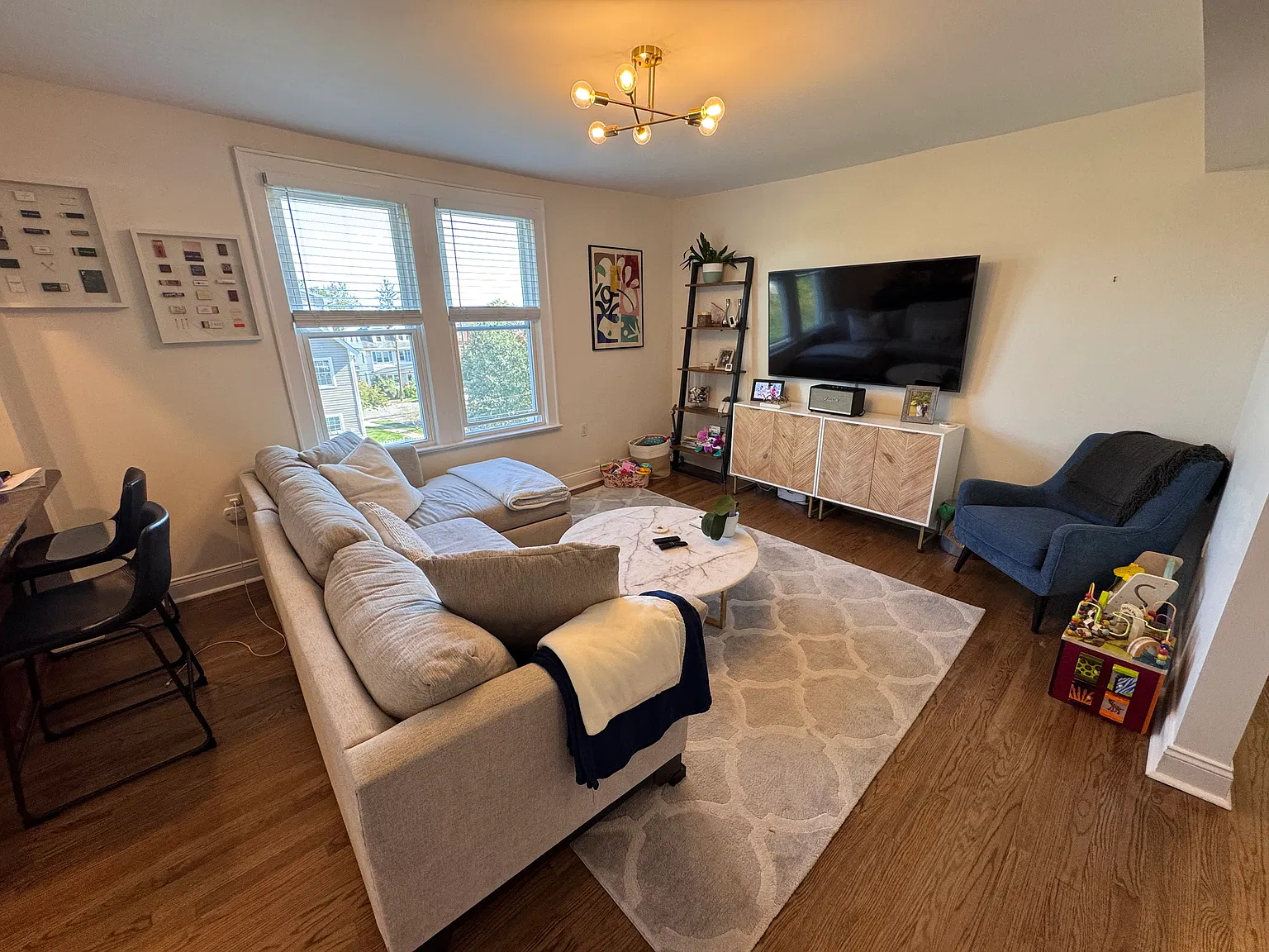 3 bed, 1500 sqft, $4,295 — Photo 1