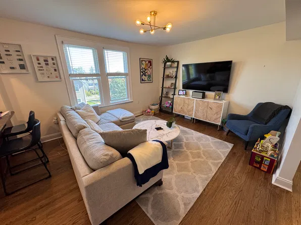 1 Walnut Pl #1B, Montclair, NJ 07042