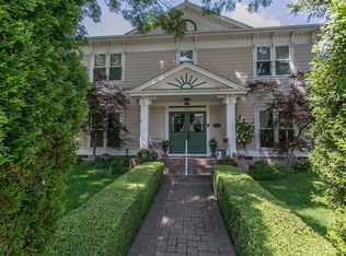 725 G St, Jacksonville, OR