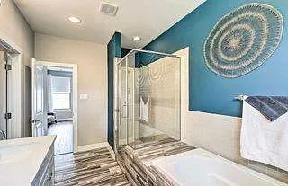 2403 Everett St #C — Photo 7