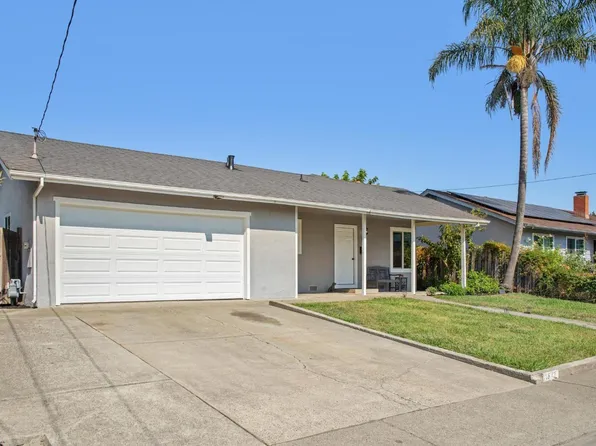 1613 Lauren Drive, Petaluma, CA 94954