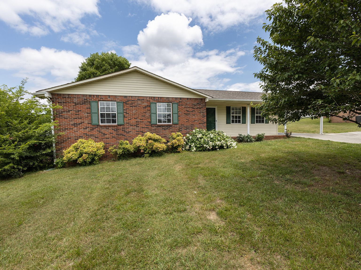 548 Hiwassee Rd, Madisonville, TN 37354 Zillow