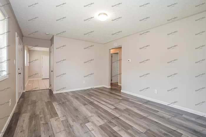 3871 Laguna Dr — Photo 3