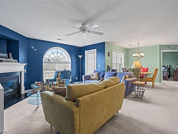 4th image of 6121 Hedgecock Cir APT 2C