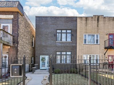 3816 S Emerald Ave, Chicago, IL, 60609