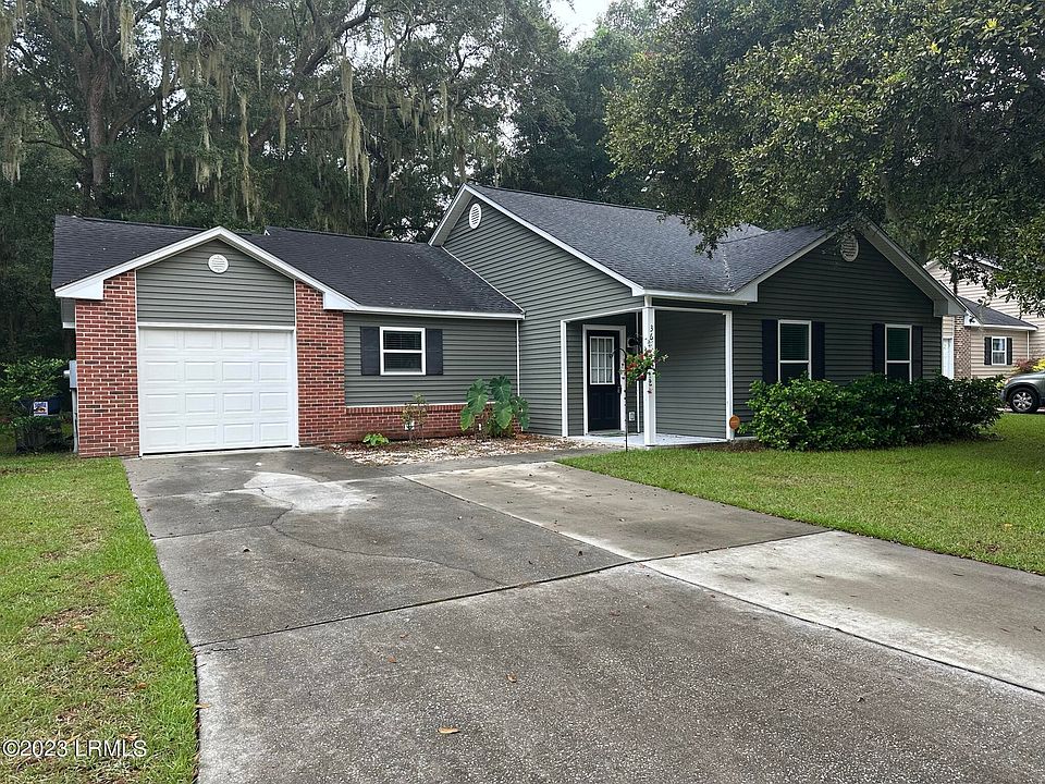 1st image of 36 Brindlewood Drive
