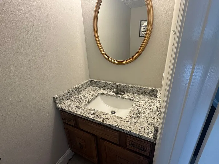 932 Asheville Dr — Photo 6