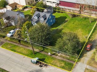 9021 15th Ave SW, Seattle, WA 98106