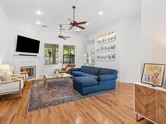 4th image of 1815 Old Mandeville Ln