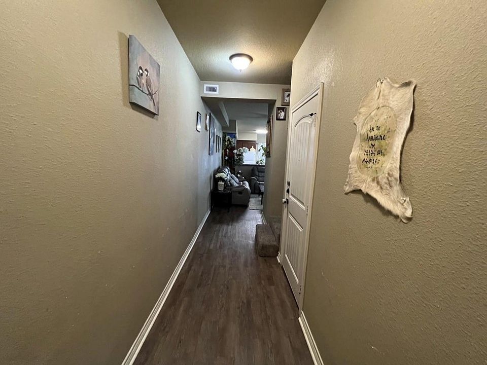 1st image of 472 Pecan Holw