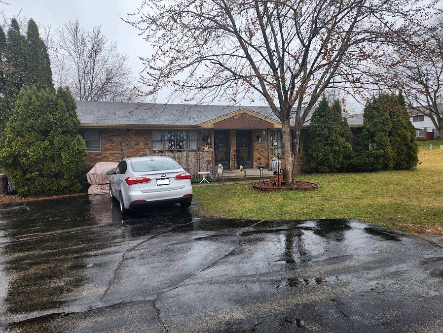 1st image of 4614 Yale Dr