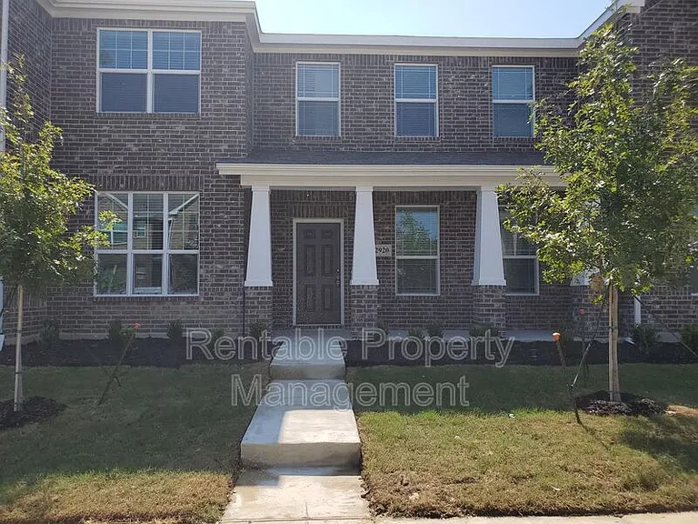 2920 Bluets Dr — Photo 1