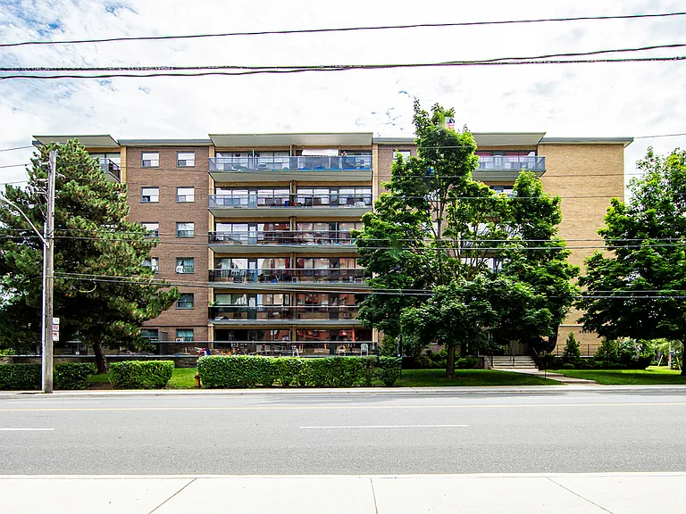3171 Bathurst St — Photo 6
