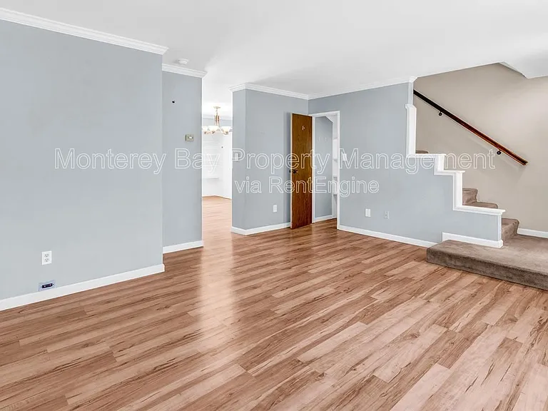 3137 Seacrest Ave #12 — Photo 4
