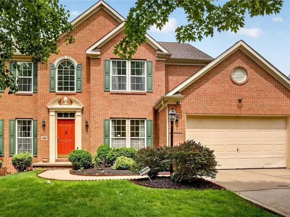 108 Great Rock Dr, Bethel Park, PA 15102