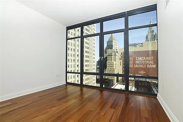 Rented by BARNES New York | media 21