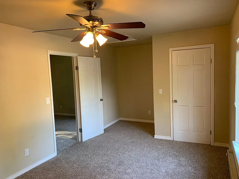 2219 Ouray Ct — Photo 12