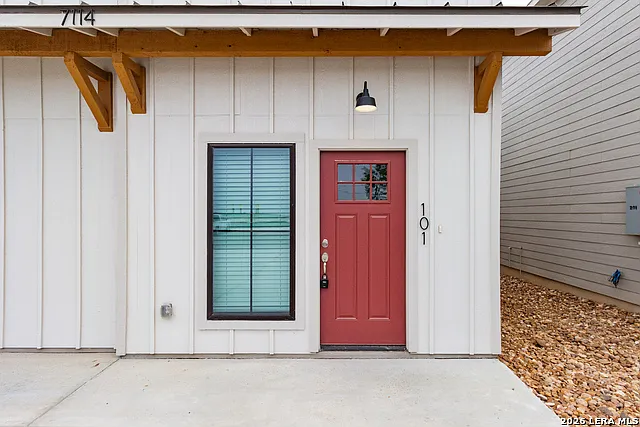3 bed, 2.0 bath, 1292 sqft, $1,800 — Photo 3