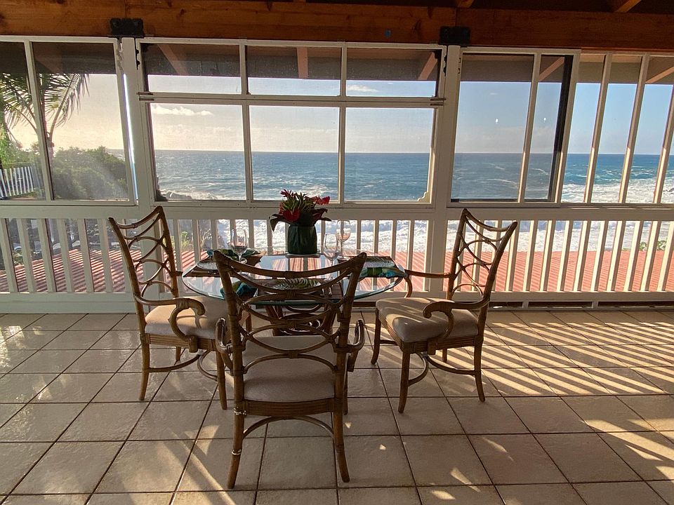 Fabulous dining area makes you feel like you_re on a boat it_s so close to the ocean